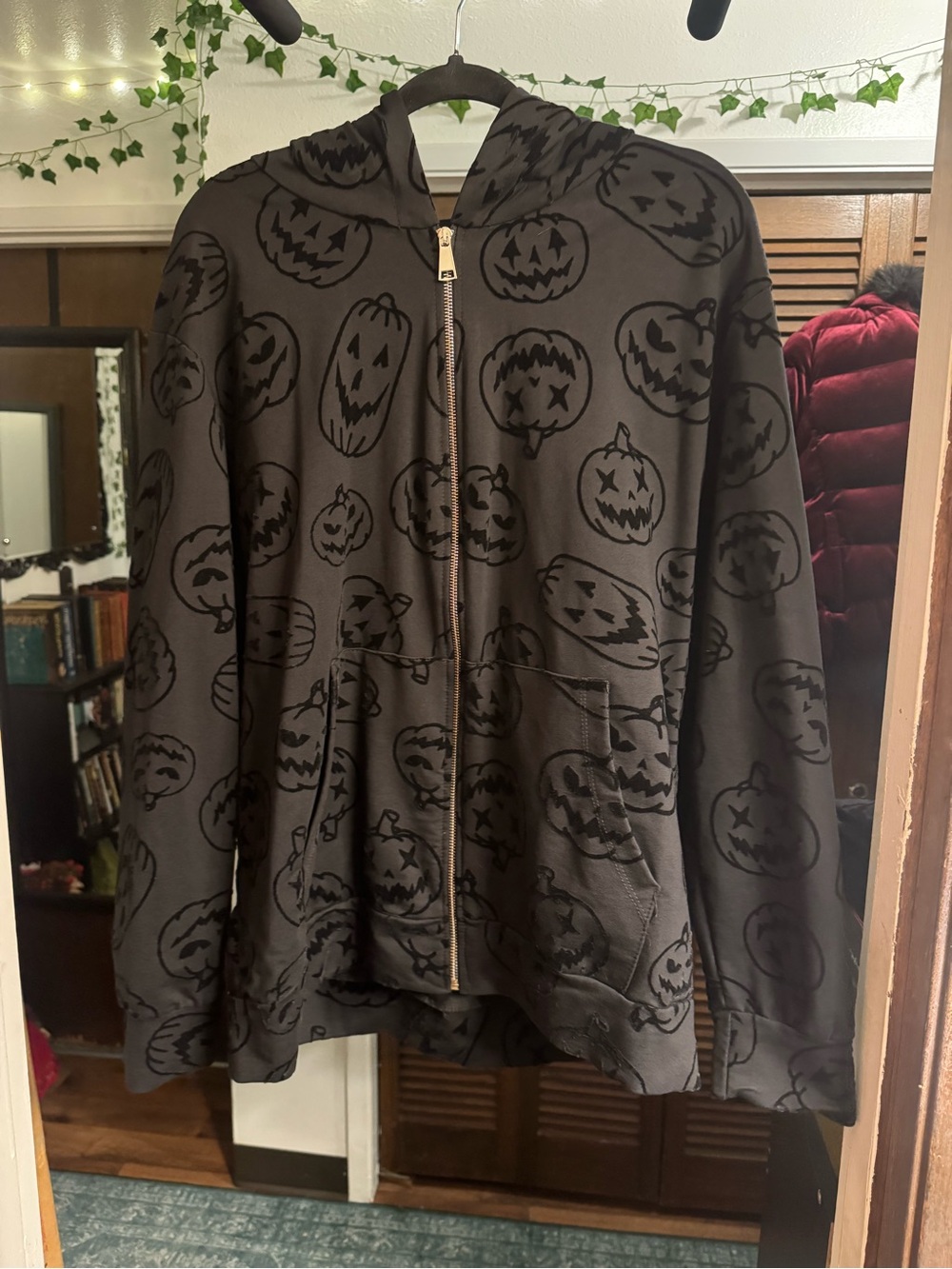 Foxblood Halloween Forever Zip-Up Hoodie Jacket XL EUC